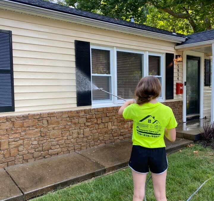 Professional Power Washing Tips For Pristine Surfaces